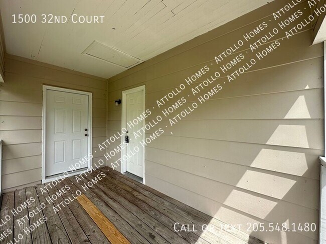 Building Photo - 1500 32nd Ct
