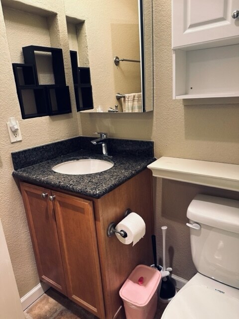 bathroom(b) - 480 Dempsey Rd