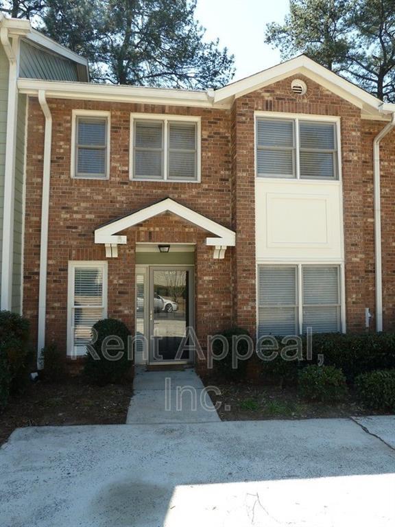 Primary Photo - 216 Peachtree Hollow Ct NE