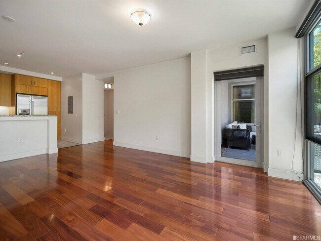 Foto del edificio - 235 Berry St