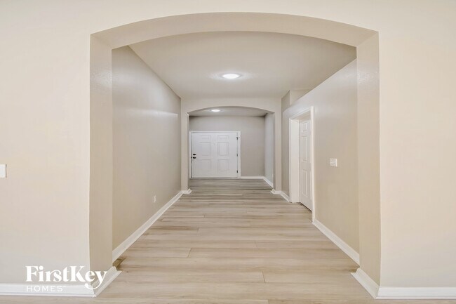 Foto del edificio - 722 Parsons Pointe St