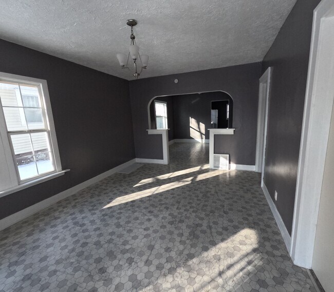 Building Photo - 1349 N Adams St