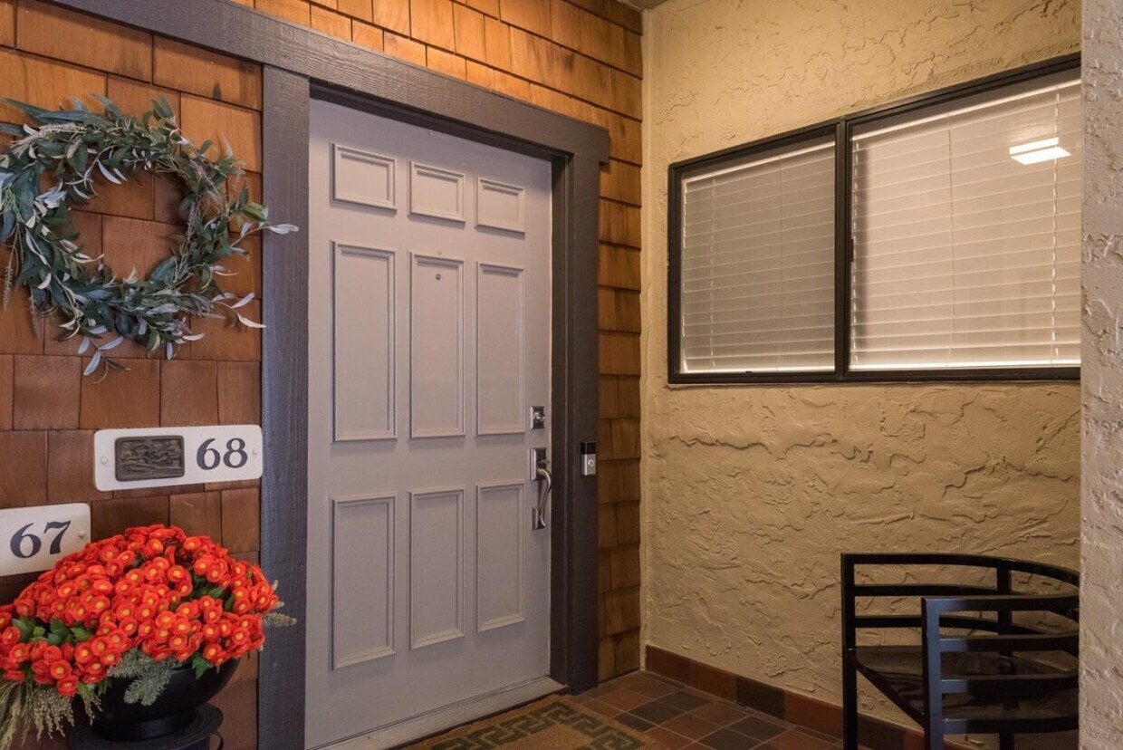 Foto principal - 1202 Sharon Park Dr