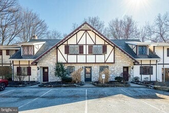 Building Photo - 926 Rhue Haus Ln