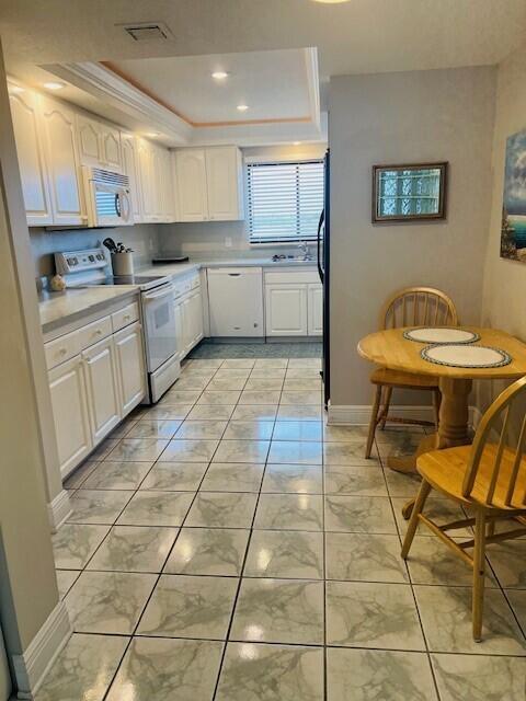 Building Photo - 300 S Sykes Creek Pkwy