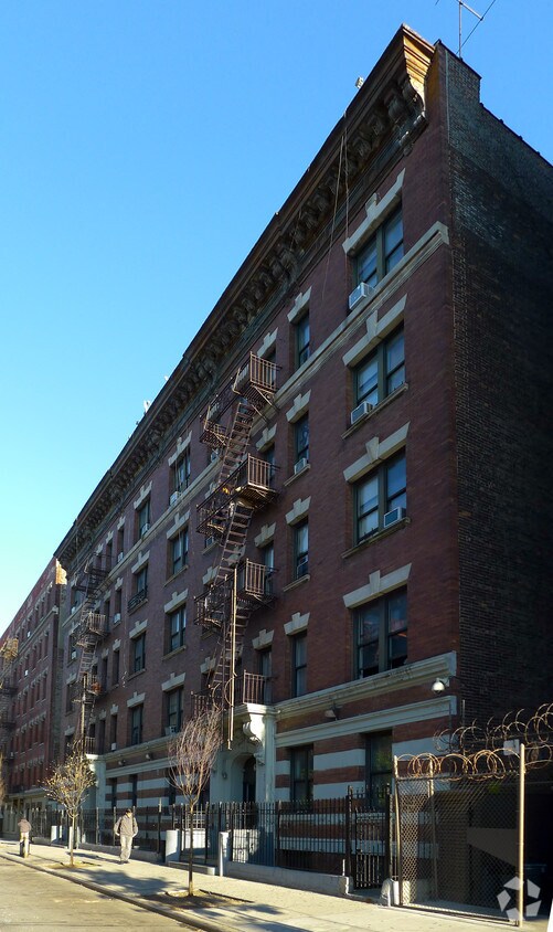 Primary Photo - 609 W 177th St