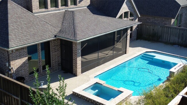 Building Photo - 28337 Sterling Oak Dr