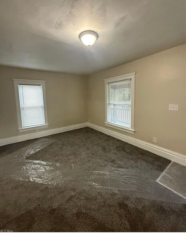 Foto del edificio - 3 Bedroom with Massive Primary Suite and Flexible Bonus Space