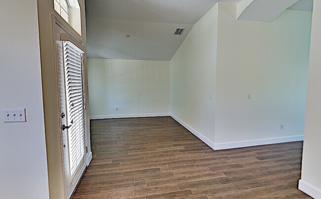 Foto del edificio - 1711 Goosecross Ct
