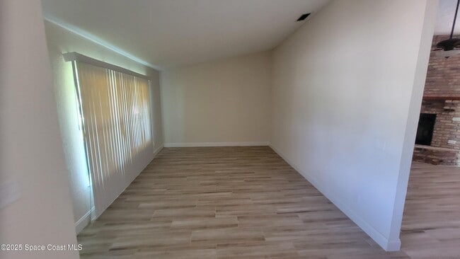 Building Photo - 1209 Bonaventure Dr