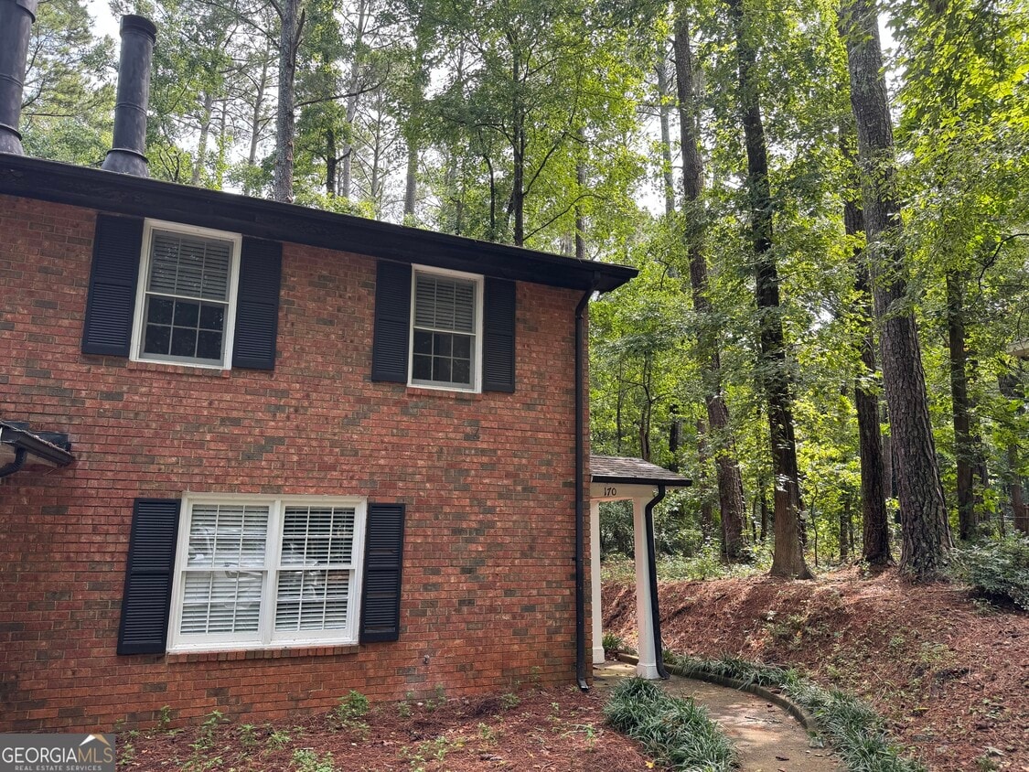 Primary Photo - 170 Highland Park Dr