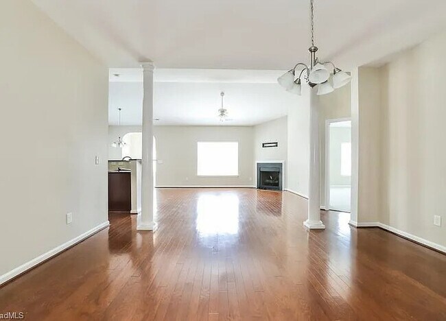 Foto del edificio - Earn Wealth While Leasing - Like a Homeown...