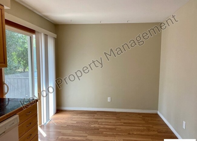 Foto del edificio - 308 Briarwood Rd