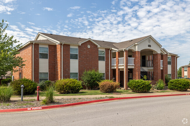 Building Photo - Copperstone I/II