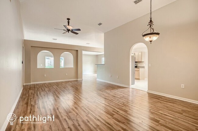 Building Photo - 2331 Sandridge Circle