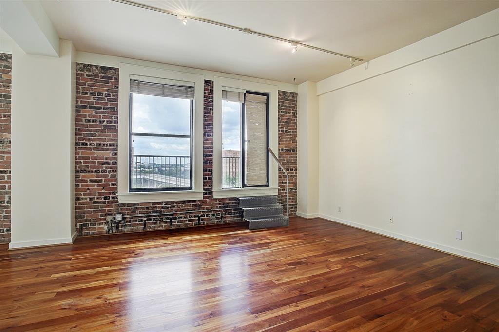 Foto principal - 915 Franklin St