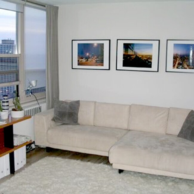 Foto del edificio - 3950 N Lake Shore Dr