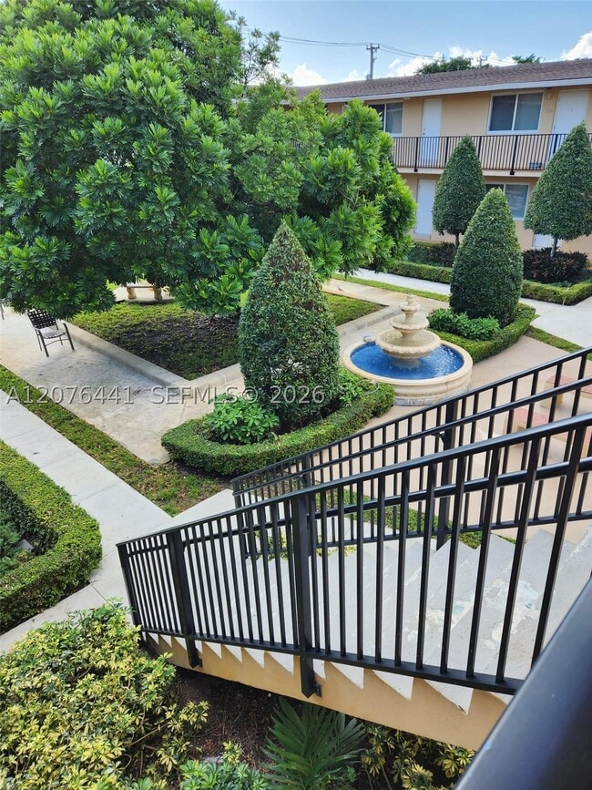 Building Photo - 211 Northwest Dr