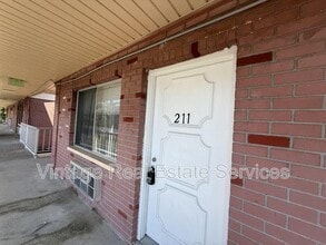 Building Photo - 3301 58th Ave S