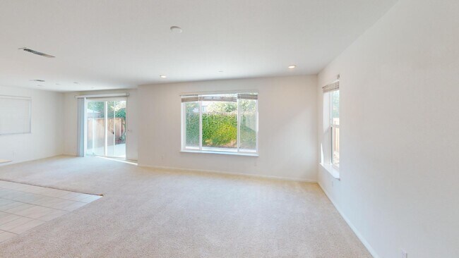 Building Photo - 220 Wooley Creek Way