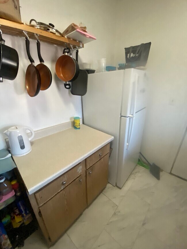 Foto del edificio - 32 Glenville Ave