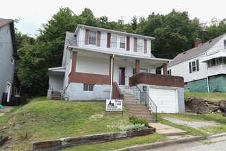 Building Photo - 809 Zimmerman St