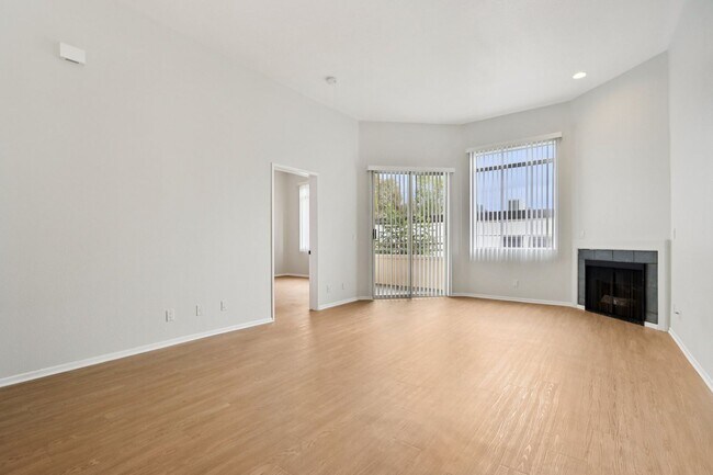 Foto del interior - 16117 Sunset Blvd