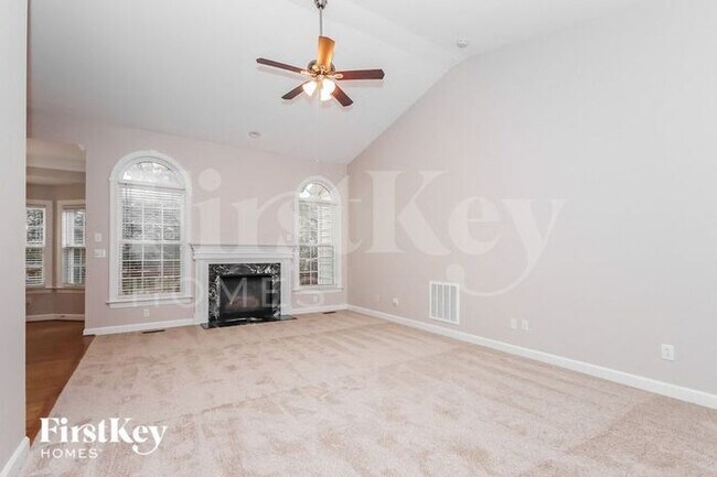 Foto del edificio - 212 Laurel Glen Drive