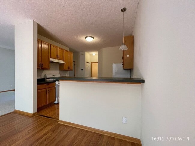Building Photo - 16911 79th Ave N