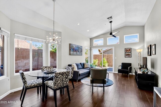 Building Photo - 8828 E Riviera Dr