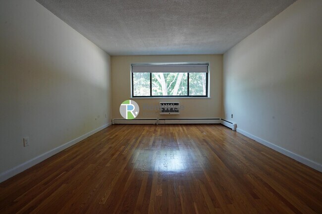 Building Photo - 66 Homer Ave