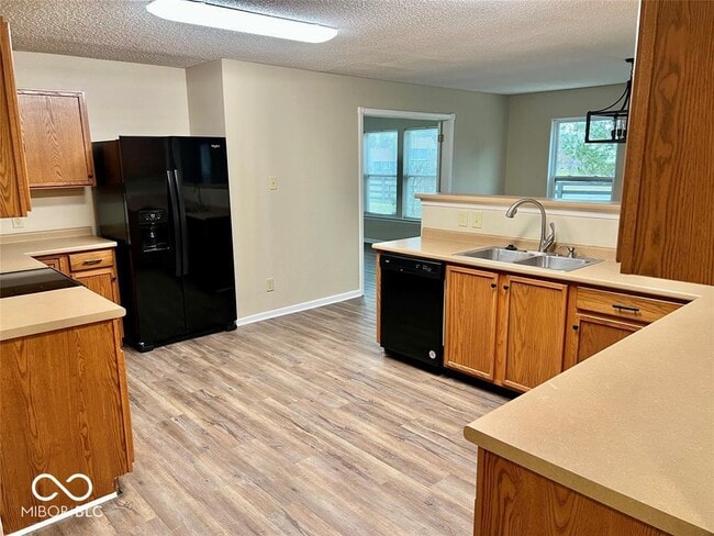 Building Photo - 5714 Doe Way