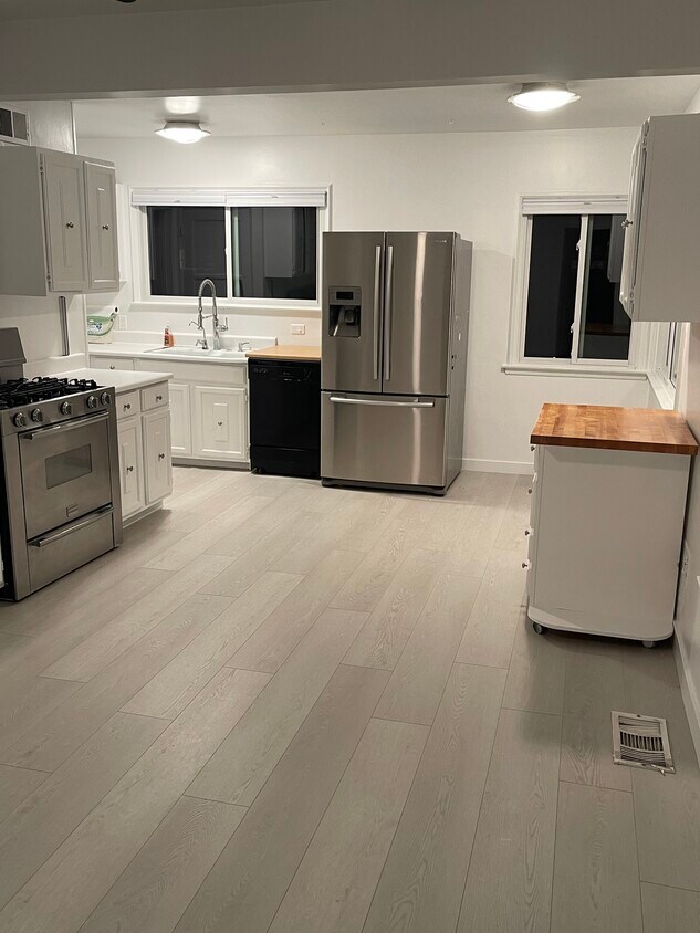 Foto principal - 3204 Castle Heights Ave