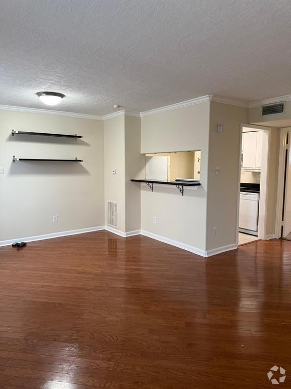 Building Photo - 6410 Del Monte Dr