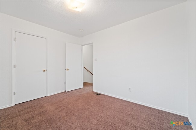 Building Photo - 3805 Woodrow Dr