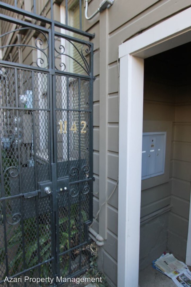 Building Photo - 1142 Guerrero St