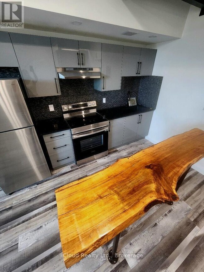 Photo du bâtiment - 7 Foundry St