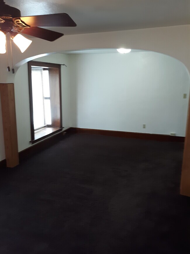 Living Room - 362 N 8th St