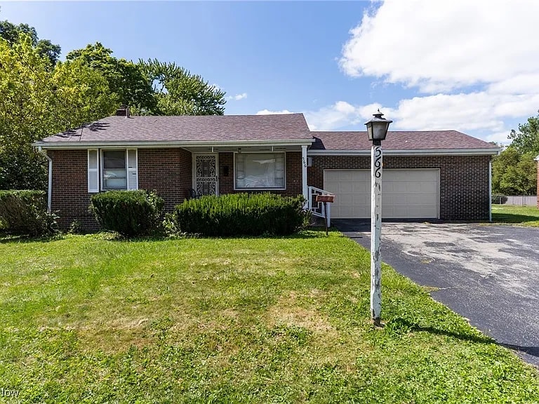 566 Sunshine Ave Youngstown, OH 44505 – photo 1