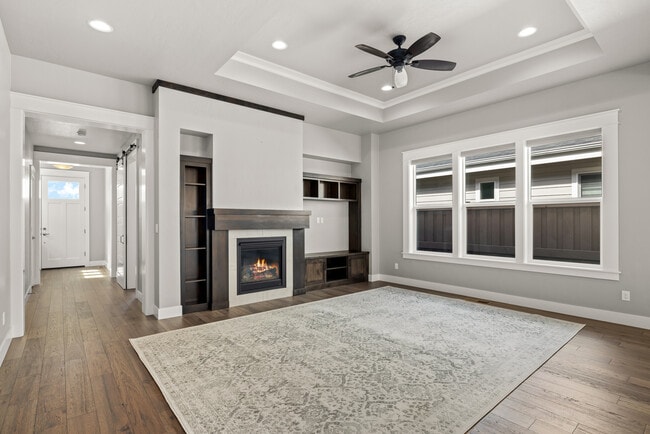 Building Photo - 6288 N Vicenza Ln