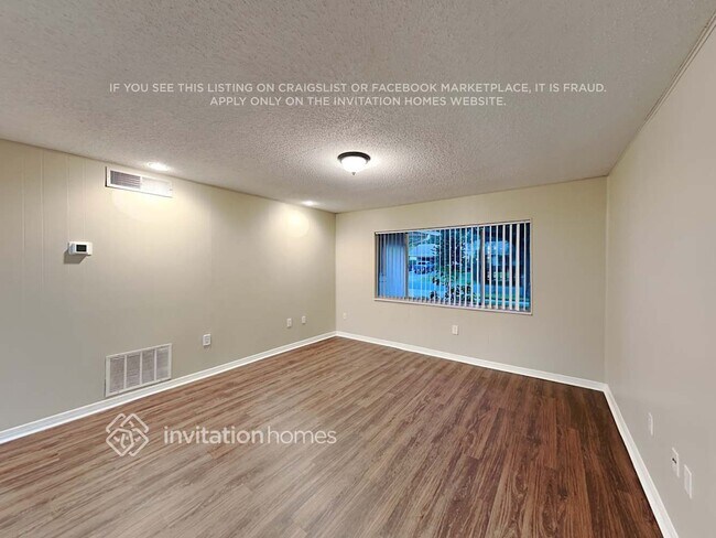 Building Photo - 6916 Sugarbush Dr