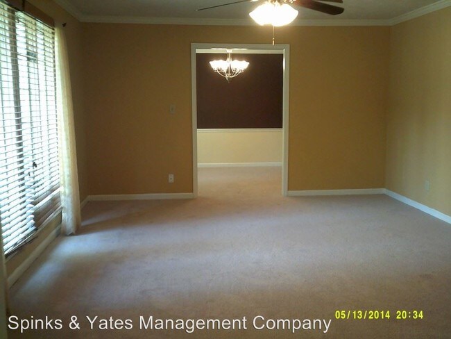Building Photo - 127 Ashling Dr