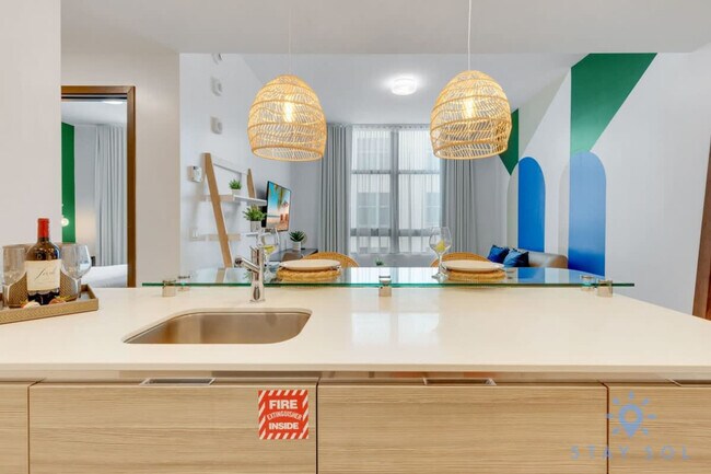 Foto del edificio - 777 N Ocean Dr