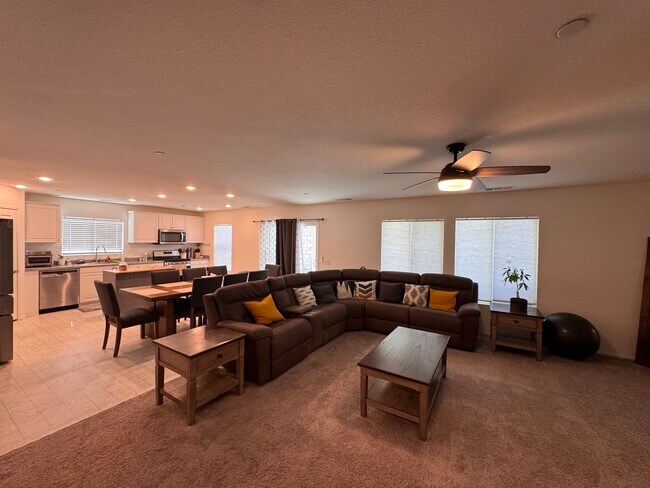 Sala de estar - 15659 Whispering Creek Way
