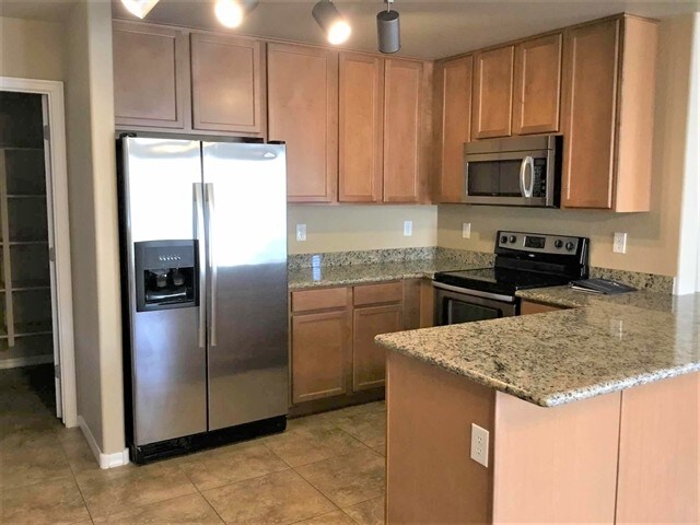 Foto del edificio - 20784 W Hamilton St