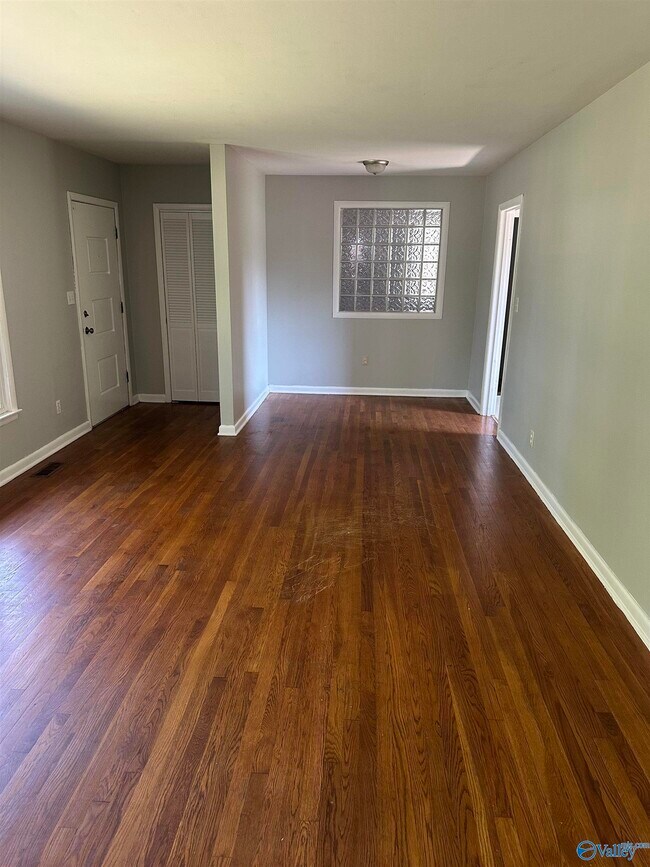 Foto del edificio - 2113 Norris Rd NW