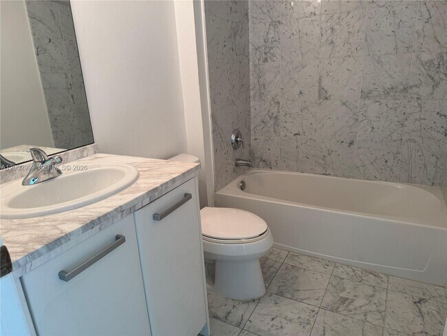 Building Photo - 253 NE 2nd St