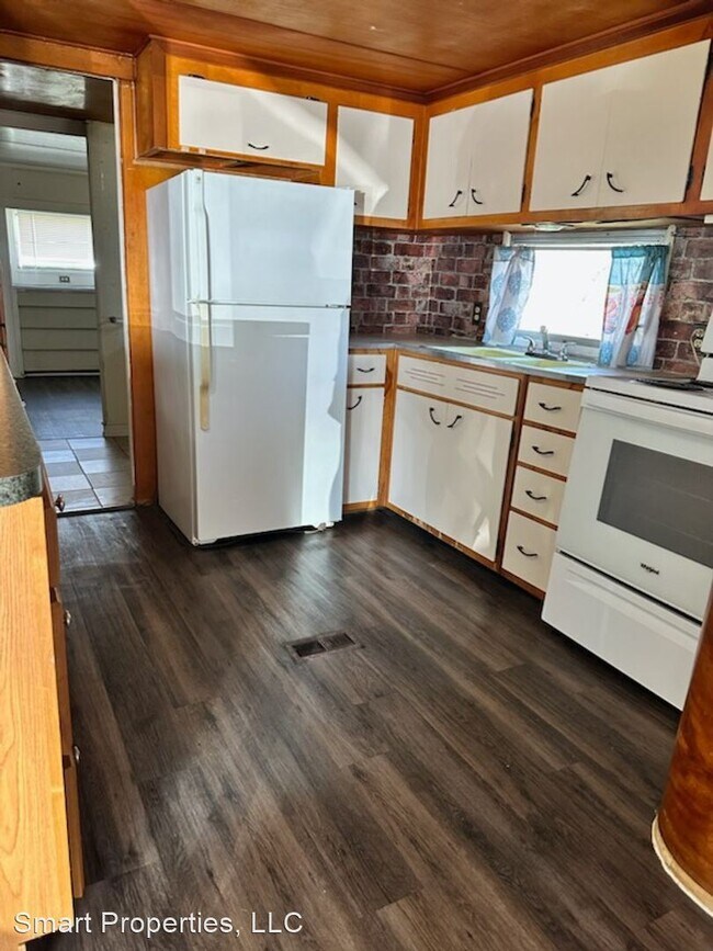 Building Photo - 1 br, 1.5 bath House - 2332 Spencer Pl