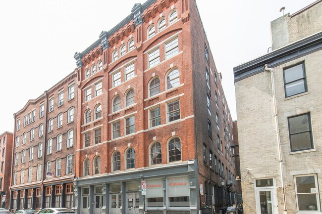 Building exterior - 8 S Letitia St
