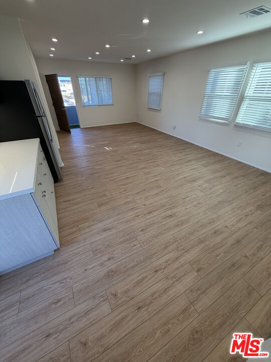 Foto del edificio - 2320 Carnegie Ln